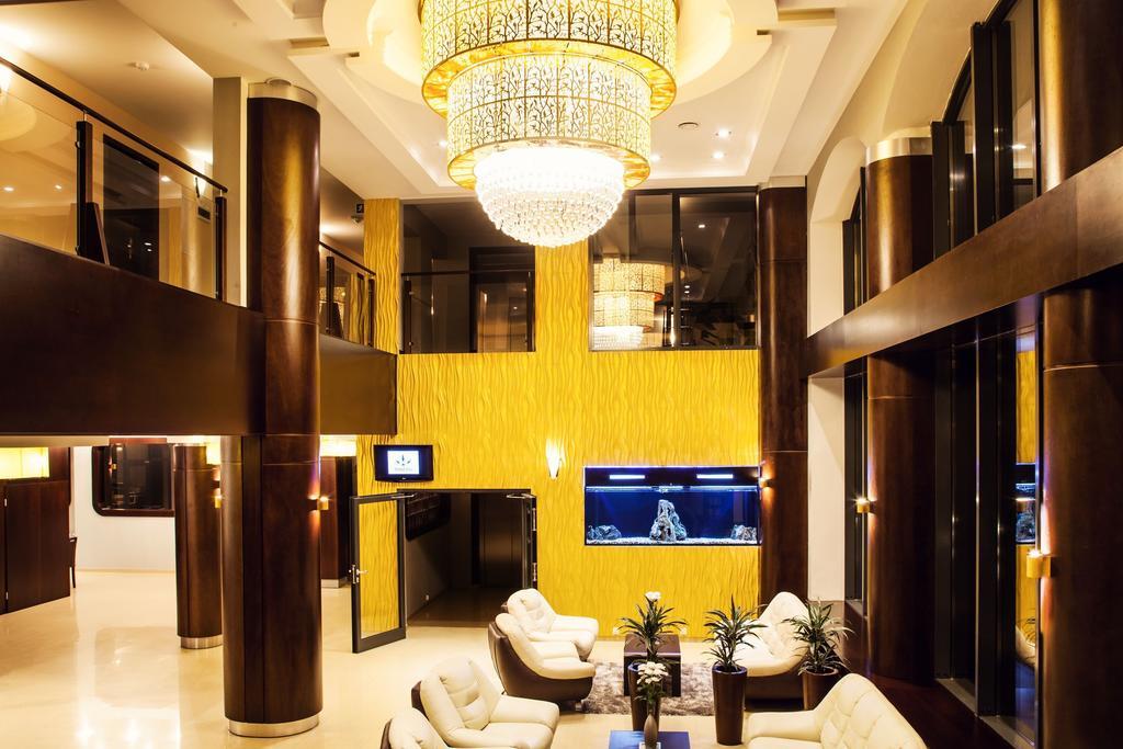Hotel Era ชเวียราโดว์-สโดรยจ์ ภายนอก รูปภาพ